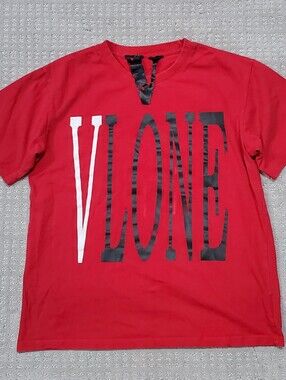 Vlone Red Staple T-shirt "VLONE" graphic Men Size Medium Made In USA 100% Cotton